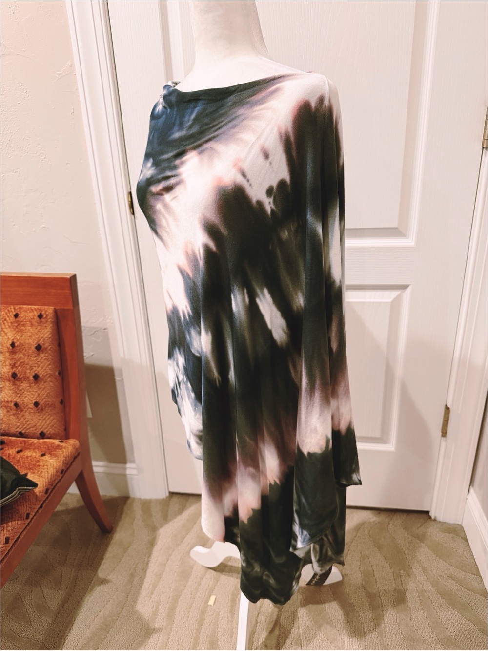 NWT Brightly Twisted Tie-Dye Cape in Navy, Blush and Cream